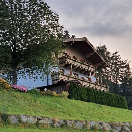 Pension Schlossberg 미테르질 외부 사진